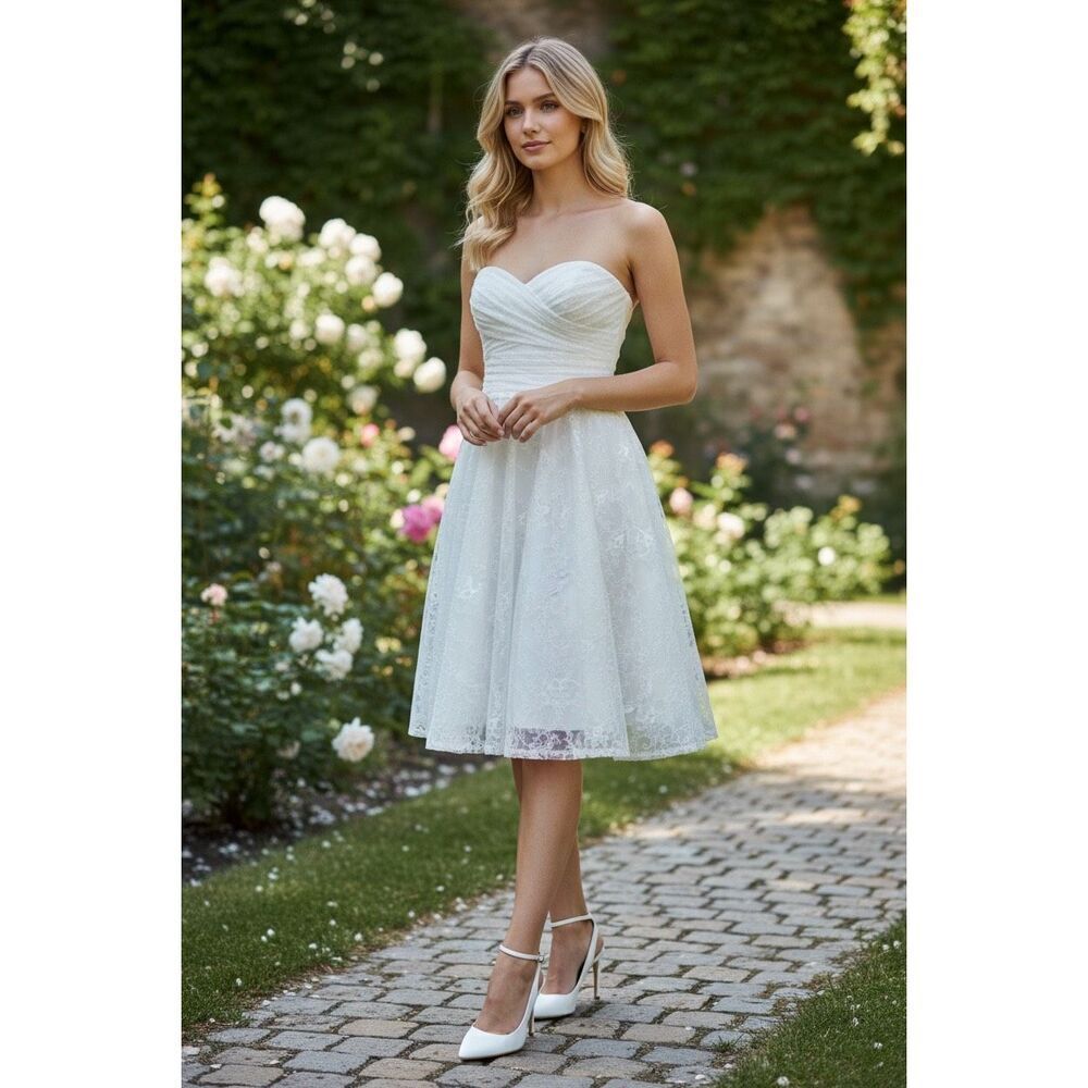 David’s Bridal White Strapless Lace Short Bridal Dress Size 8
